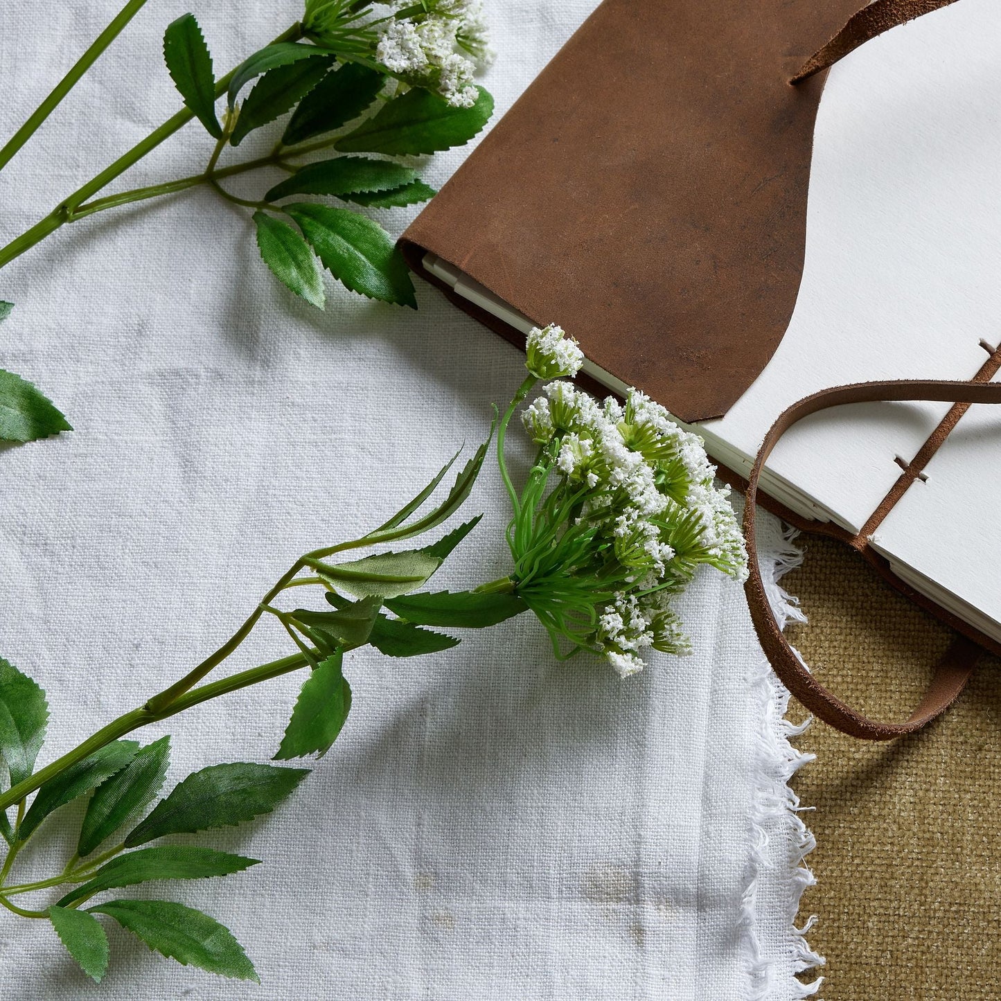 Faux White Cow Parsley Ammi for Effortless Elegance - Darlington's Décor