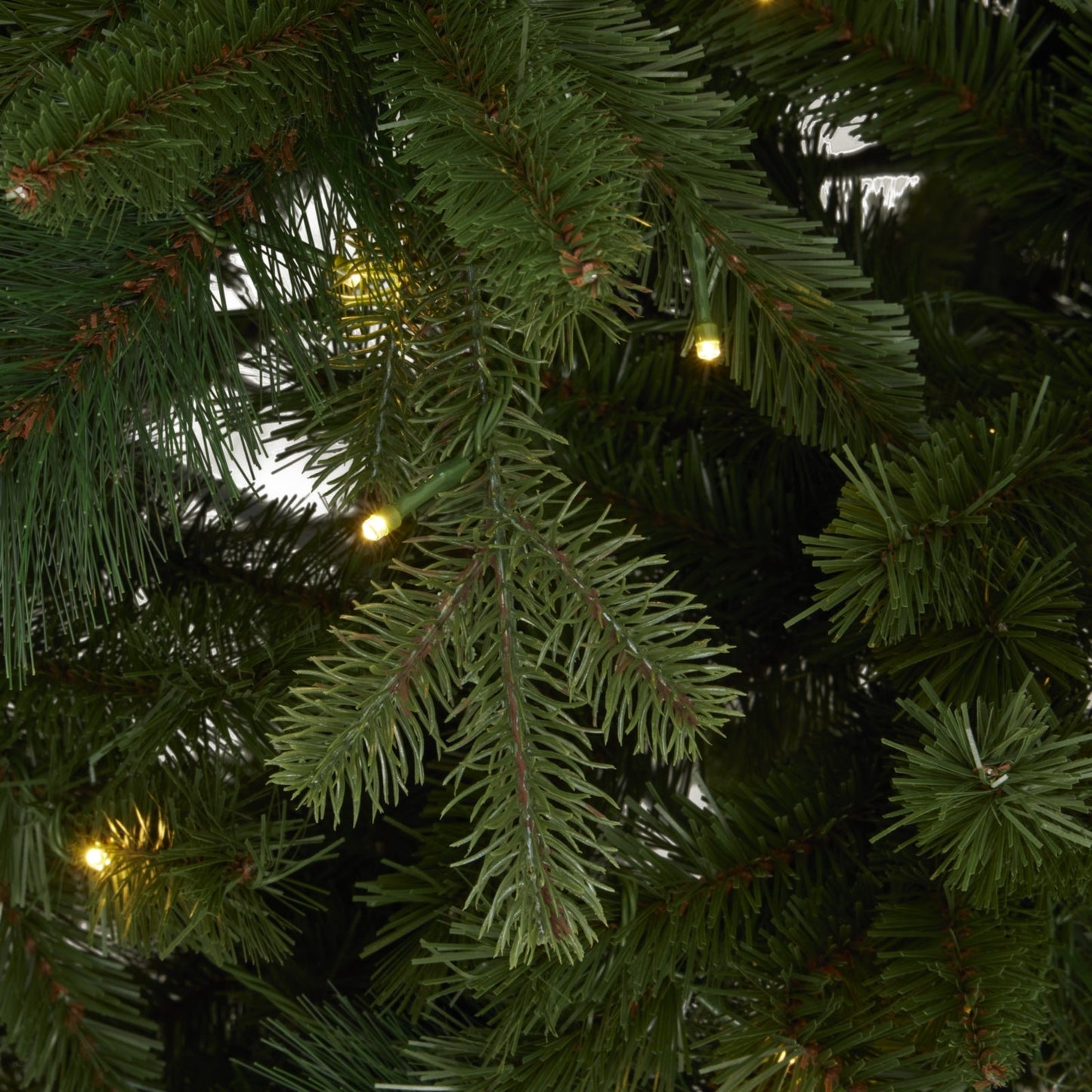 Green Forest Fir Pre - Lit 400L Led Christmas Tree Magic - Darlington's Décor