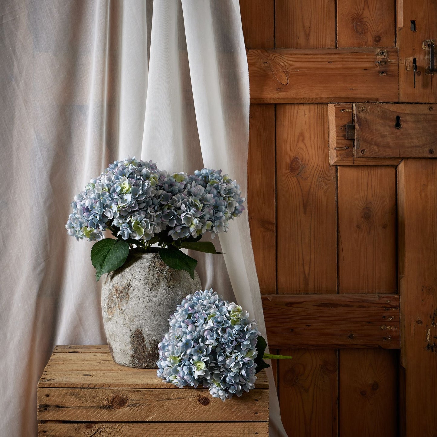 Realistic Blue Hydrangea Bunch for Timeless Decor - Darlington's Décor