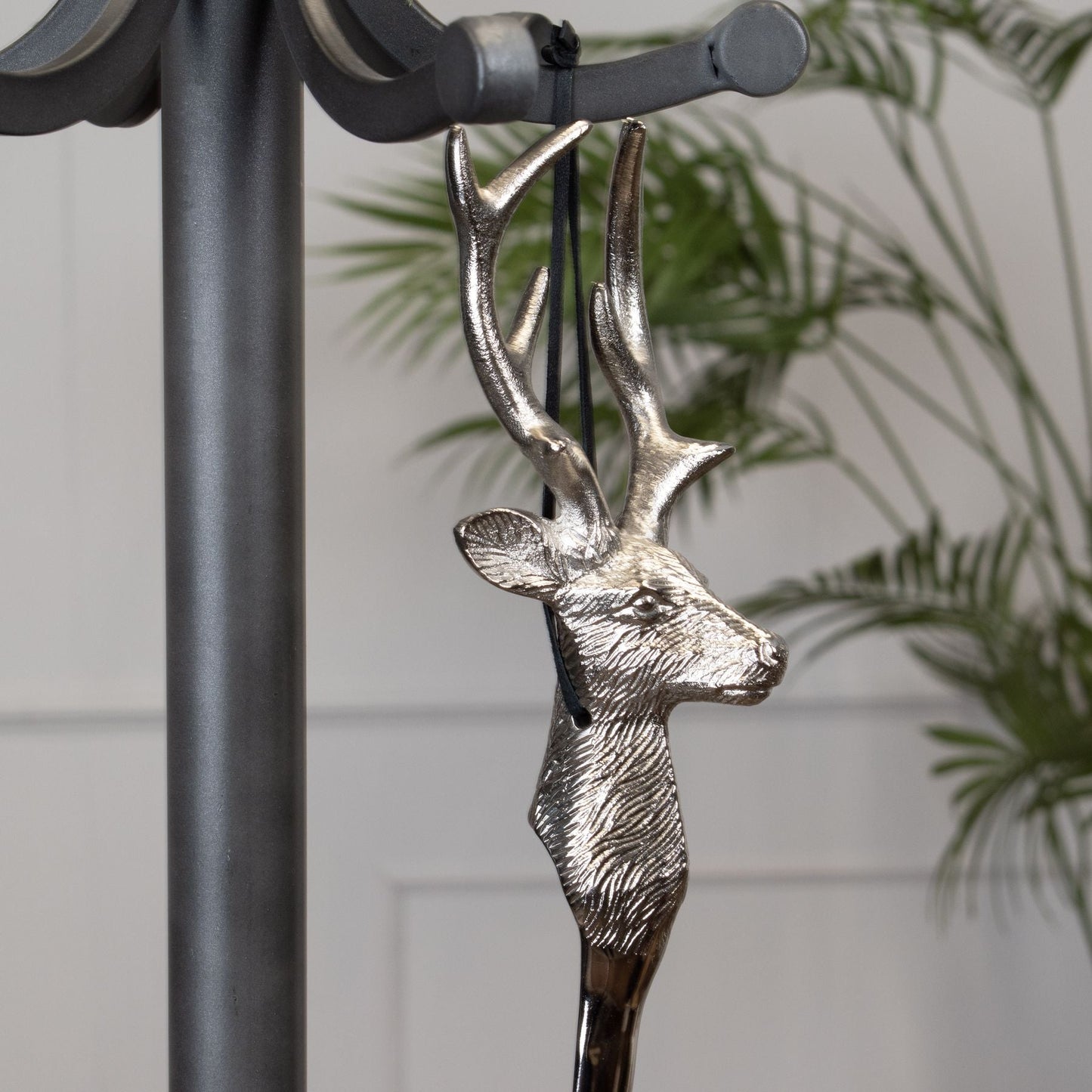 Silver Nickel Stag Head Detail Shoe Horn for Elegance - Darlington's Décor
