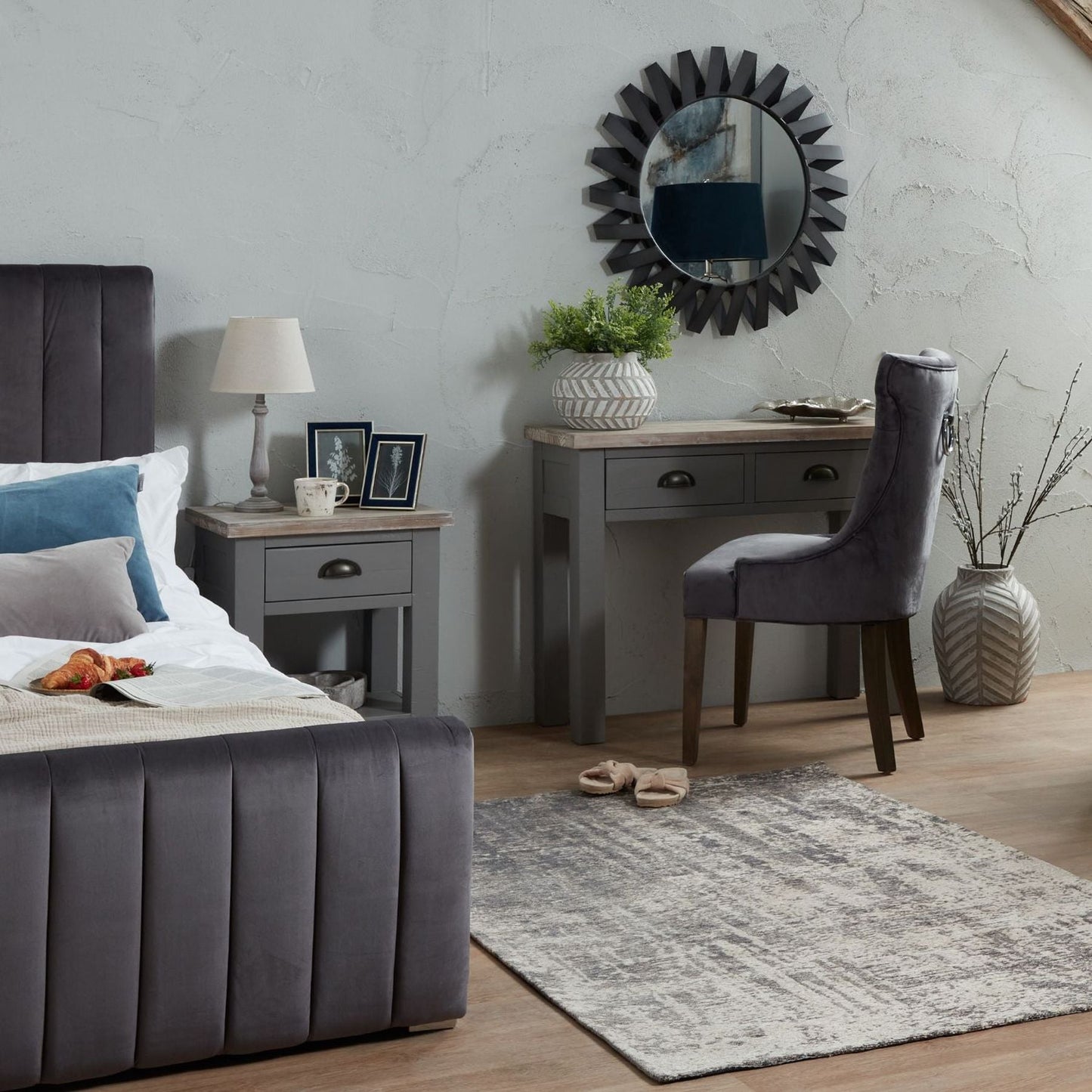 Teos Table Lamp - Rustic Charm with Elegant Linen Shade - Darlington's Décor