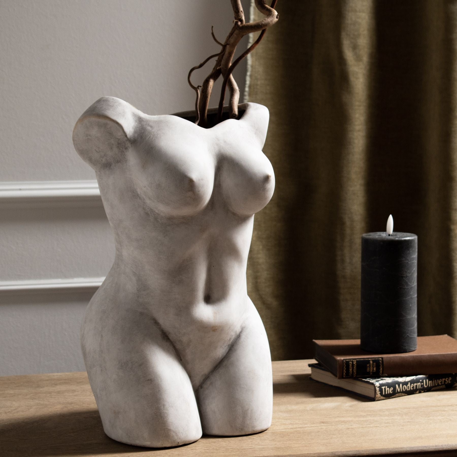 Elegant Female Figure Vase for Modern Home Decor - Darlington's Décor