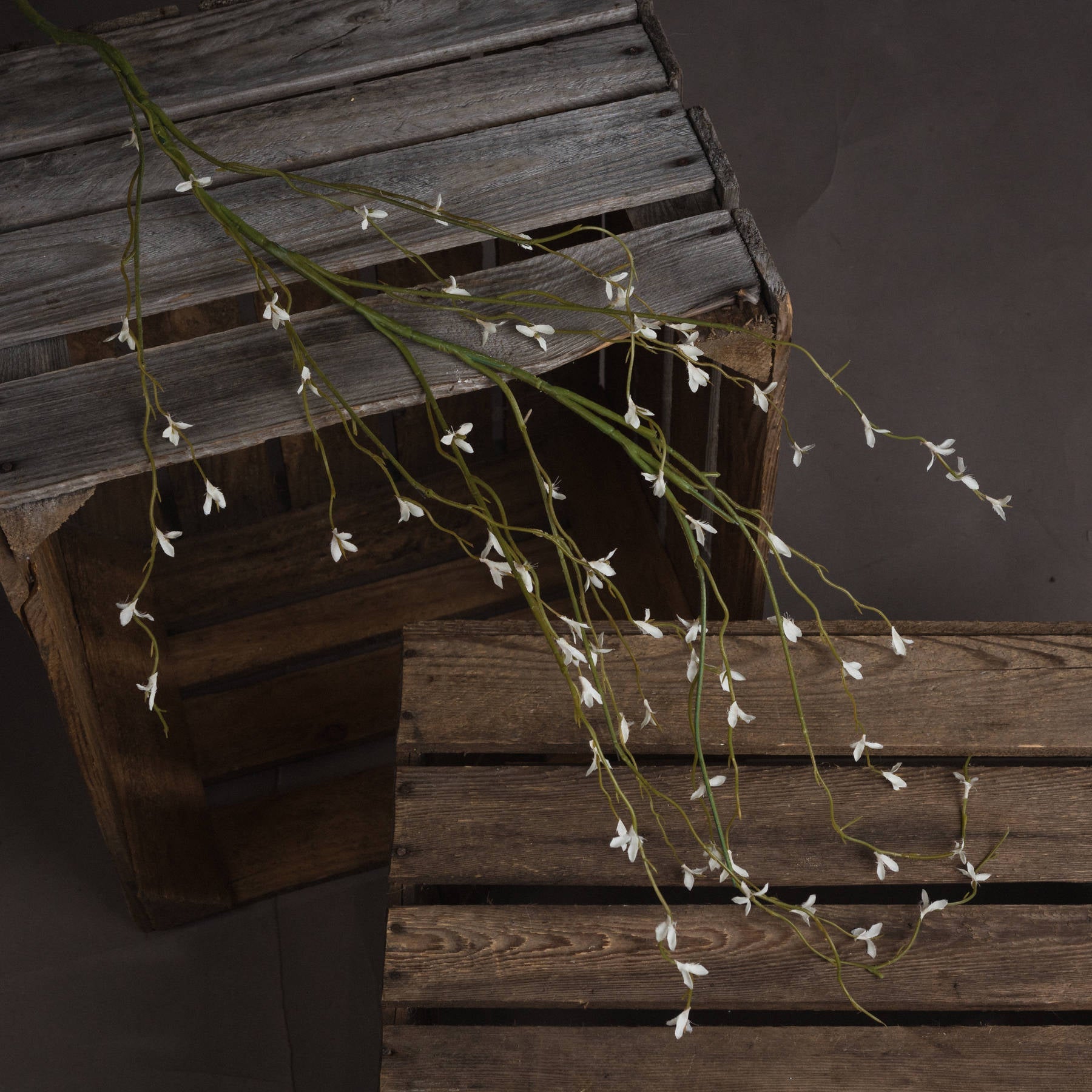 Elegant White Willow Spray for Stunning Floral Arrangements - Darlington's Décor