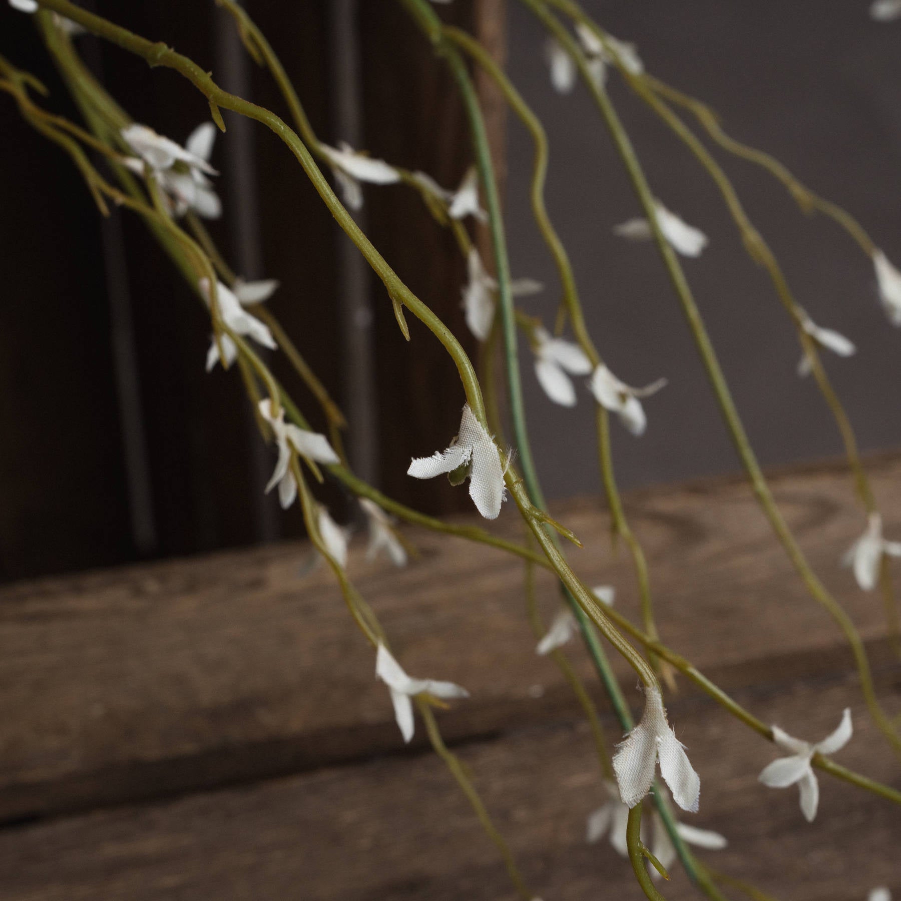 Elegant White Willow Spray for Stunning Floral Arrangements - Darlington's Décor
