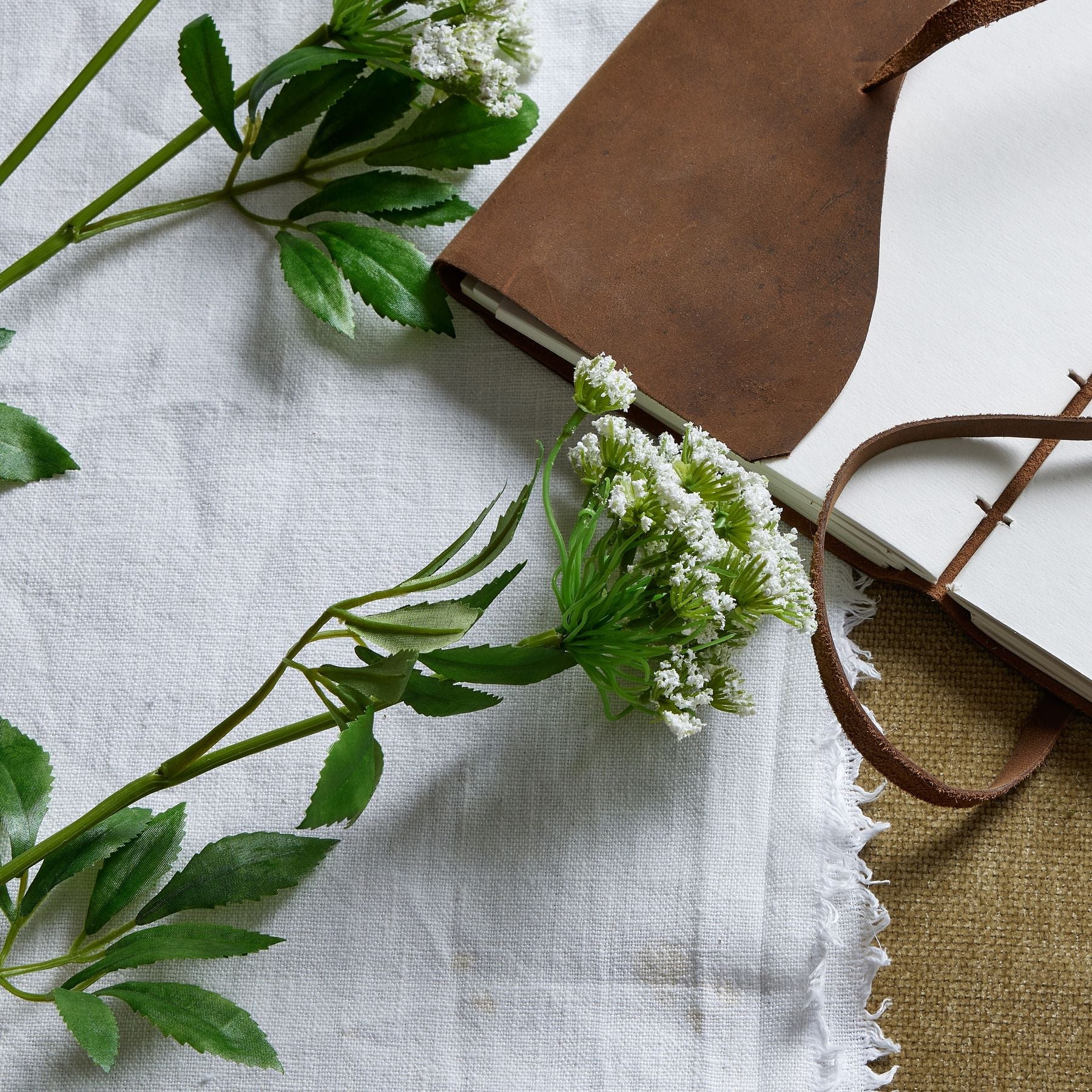 Faux White Cow Parsley Ammi for Effortless Elegance - Darlington's Décor