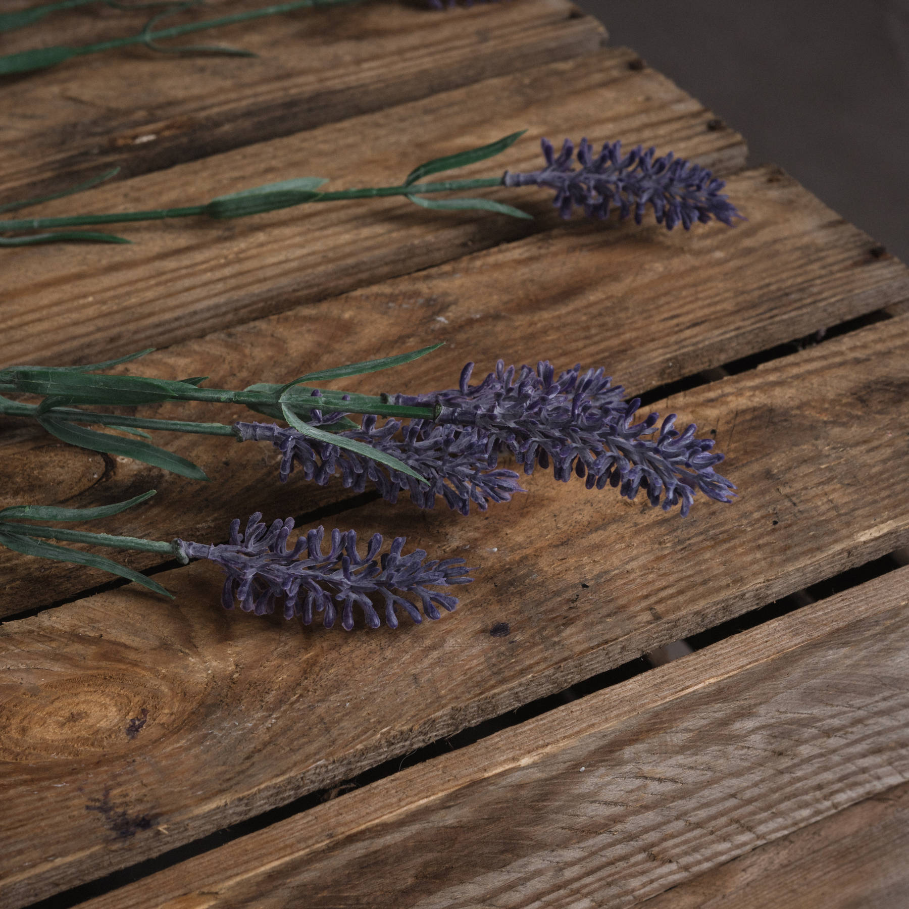 Large Lavender Spray for Timeless Floral Elegance - Darlington's Décor